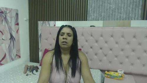 Photos of zellydirty from Cherry is Freechat