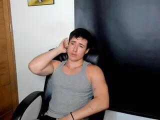 aaron_bain from Flirt4Free