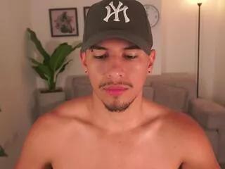 aaron_foox from Flirt4Free