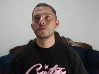 aharon_valentino from Flirt4Free