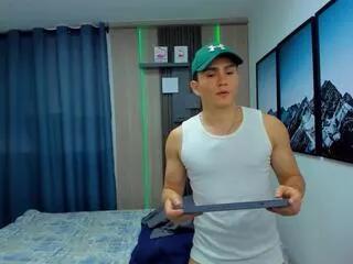 alan_kevin from Flirt4Free