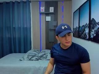 alan_kevin from Flirt4Free