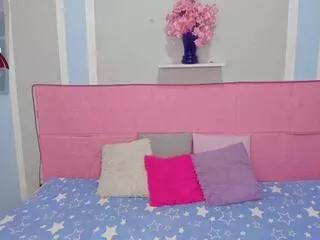 amanda_elena from Flirt4Free
