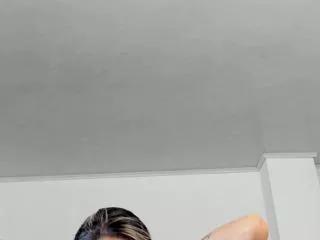 amara_jons from Flirt4Free