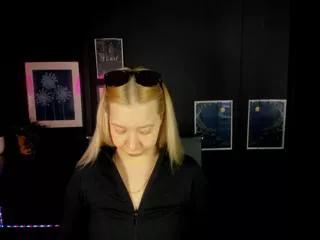 annabelle_lumi from Flirt4Free