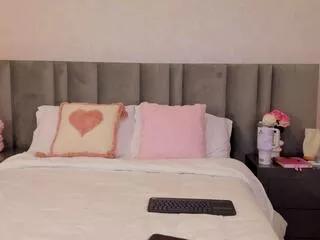 ariana_james from Flirt4Free