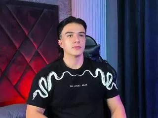 aslan_fox from Flirt4Free