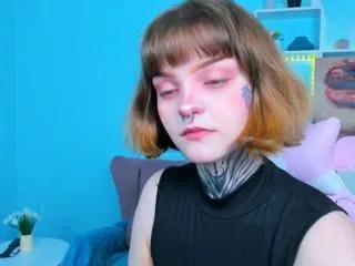 betty_mooon from Flirt4Free