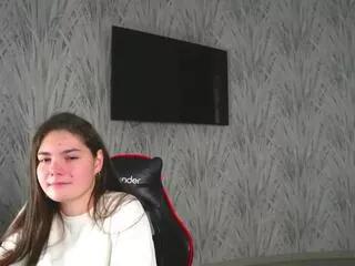 carlee_chittick on Flirt4Free