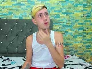 Carlos_benz webcams show profile image 