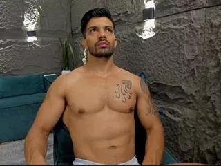 dann_saenz from Flirt4Free