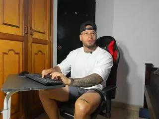 dereck_green from Flirt4Free