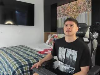 derek_hussain from Flirt4Free