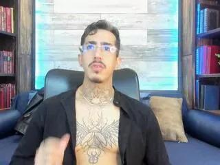 donovan_desmond from Flirt4Free