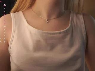 ella_pecinovsky from Flirt4Free