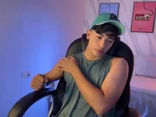 ely_wild on Flirt4Free