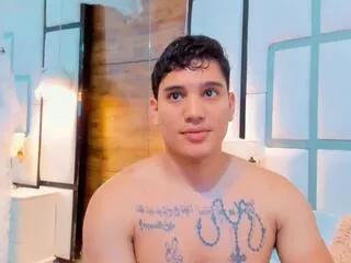 esteban_morenoo from Flirt4Free