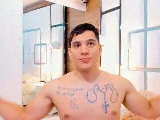 esteban_morenoo from Flirt4Free