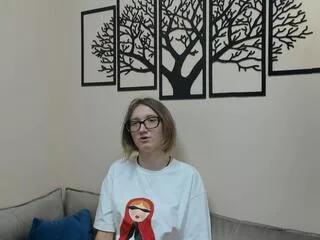 hildegard_harlan on Flirt4Free