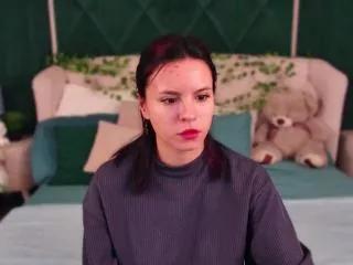 kiara_rolls on Flirt4Free