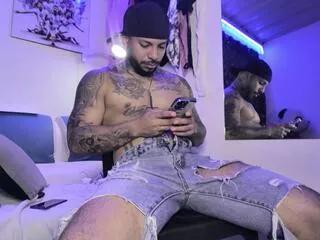 leenar_key from Flirt4Free