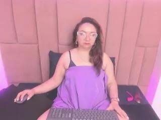 leyla_smith from Flirt4Free