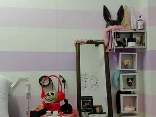 lili_thomsons from Flirt4Free