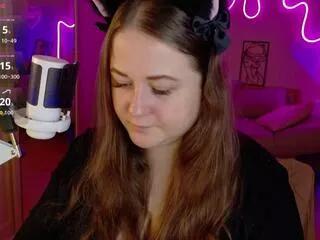 lizzy_shine from Flirt4Free