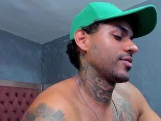 luigi_vitalee on Flirt4Free