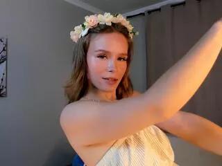 lynna_goodhart from Flirt4Free