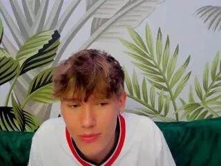 matthew_bieber from Flirt4Free