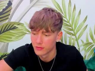 matthew_bieber from Flirt4Free