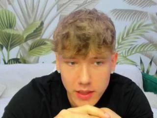 matthew_bieber from Flirt4Free