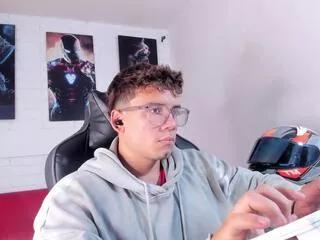 matthew_fiire from Flirt4Free