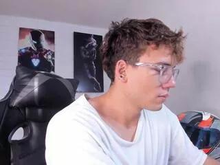 matthew_fiire from Flirt4Free