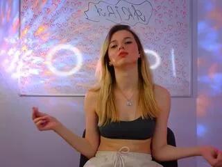 mattie_andrews from Flirt4Free
