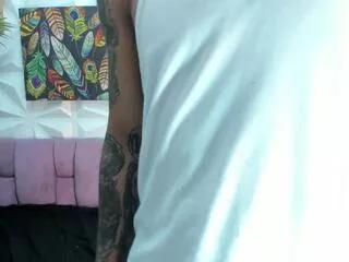 Mia_lionel webcams show profile image 