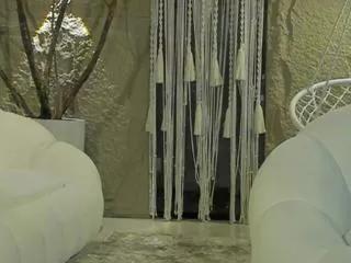 mia_withe on Flirt4Free