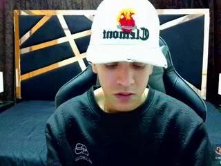 miick_johnson from Flirt4Free