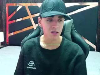 miick_johnson from Flirt4Free