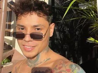 miller_hedz from Flirt4Free