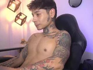 miller_hedz from Flirt4Free
