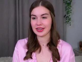Odelyn_basilv webcams show profile image 