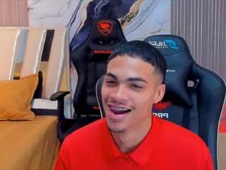 Riccie_pezzutti webcams show profile image 