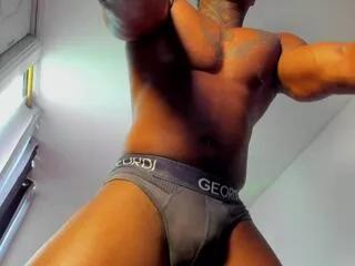 ronnie_colemann from Flirt4Free