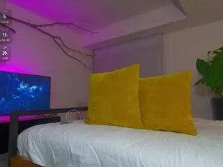 Tato_black webcams show profile image 