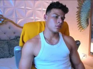 taylor_brooks on Flirt4Free