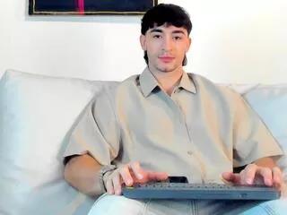 will_ferrari from Flirt4Free