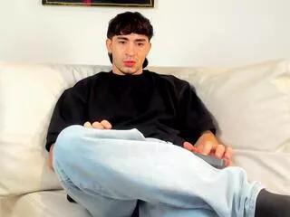 will_ferrari from Flirt4Free