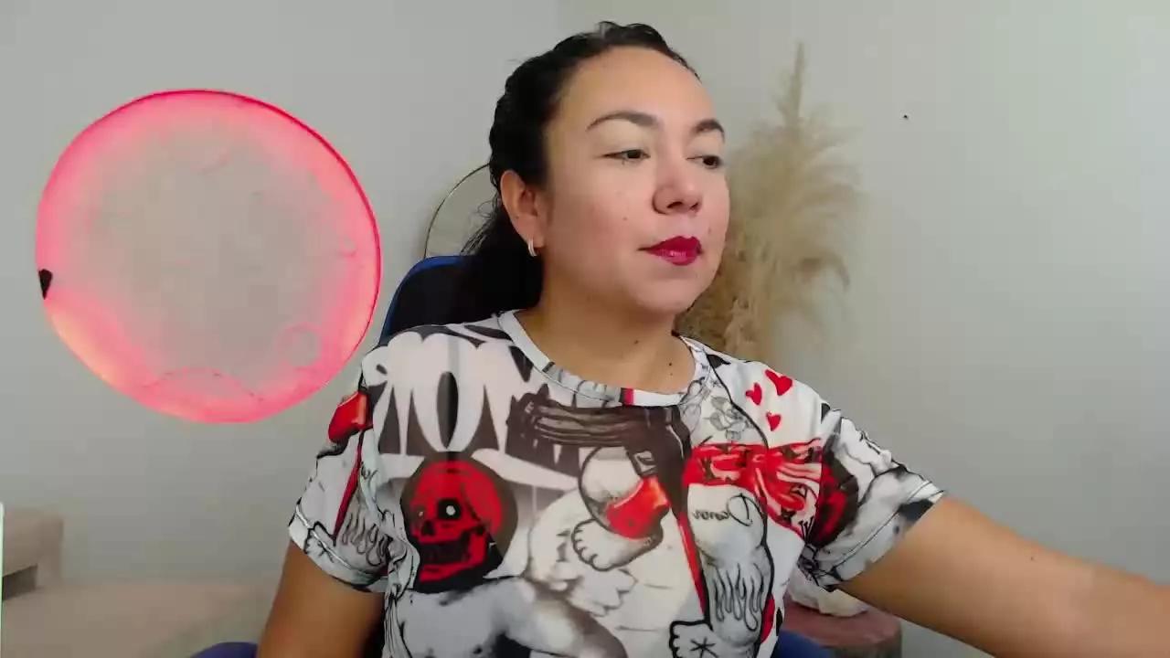 Aaliyah_cute from Streamray